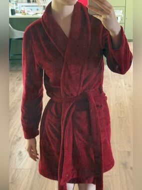 Cozy Women's Plush Bathrobe - Deep Red